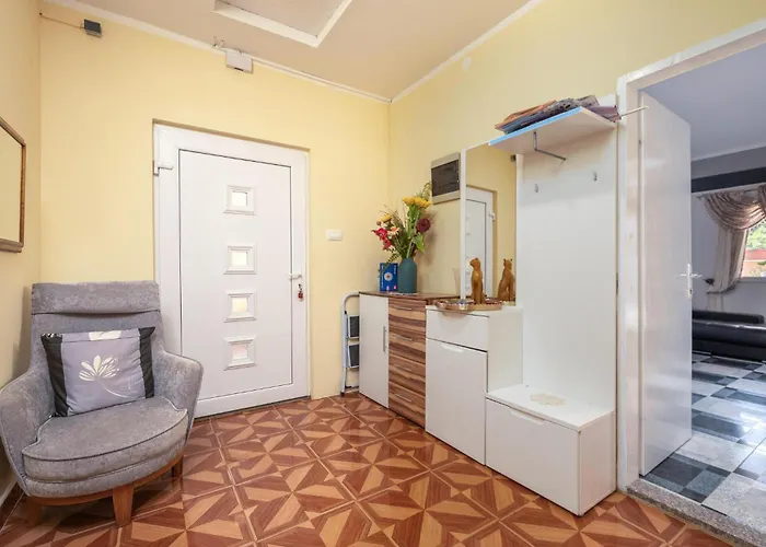 3 Bedroom Beautiful In *