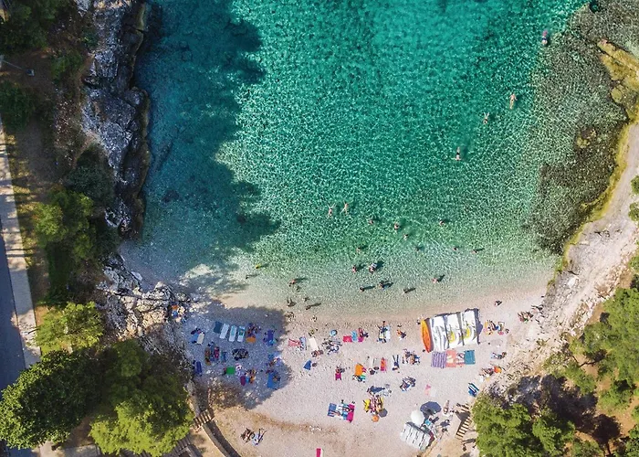 Будинок відпочинку 3 Bedroom Beautiful In *