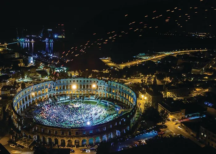 3 Bedroom Beautiful In *