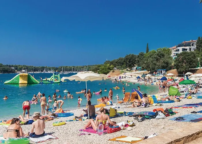 3 Bedroom Beautiful In Будинок відпочинку