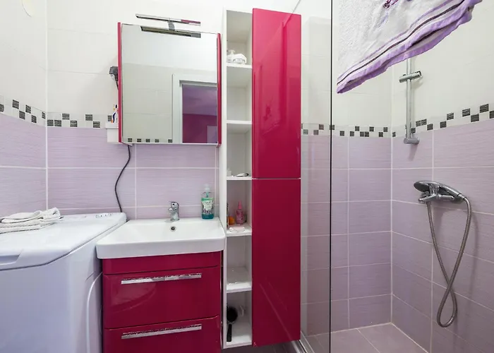 Будинок відпочинку 3 Bedroom Beautiful In *